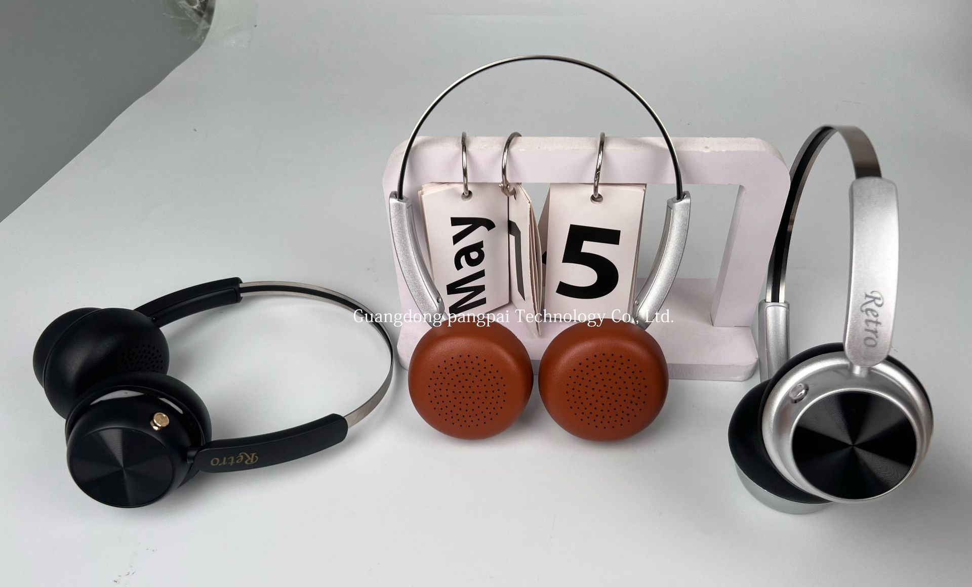新潮复古金属头戴式蓝牙耳机无线5.4高音质运动手机通用现货厂家详情3