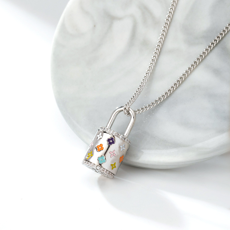 柏伶新款复古爆款项链小提包锁精致轻奢小香风锁骨链女高级感饰品详情9