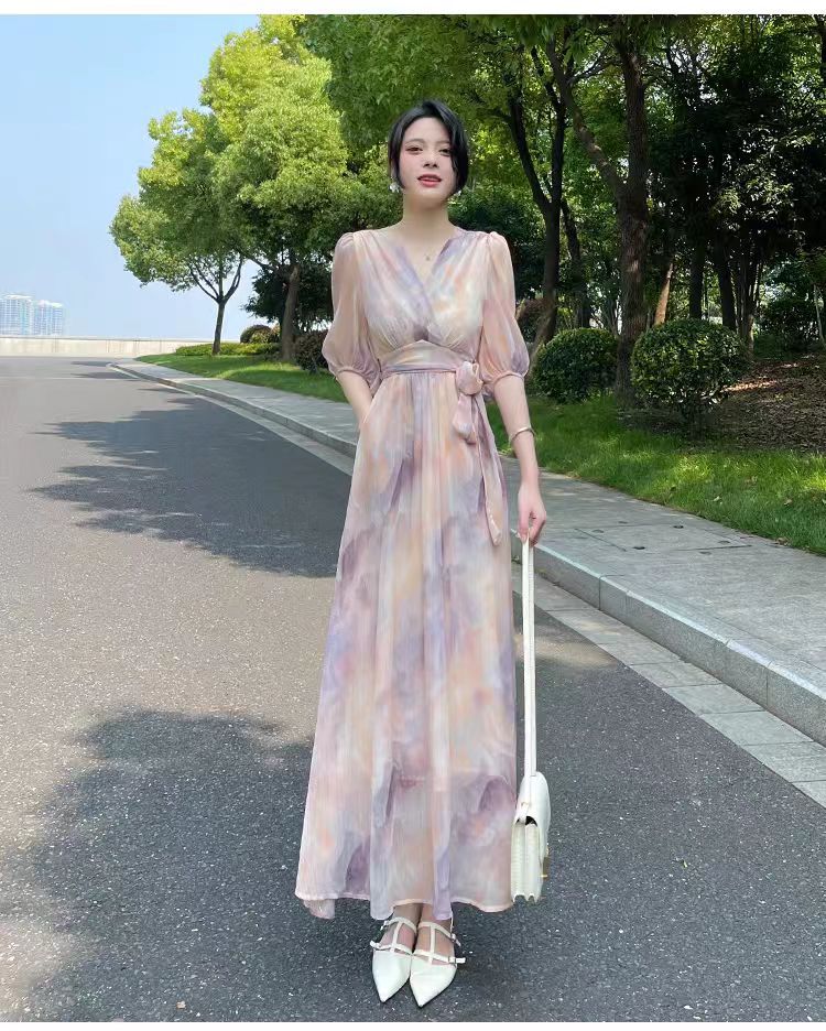 碎花连衣裙女2025夏季新款设计感气质收腰显瘦茶歇法式系带长裙子详情3