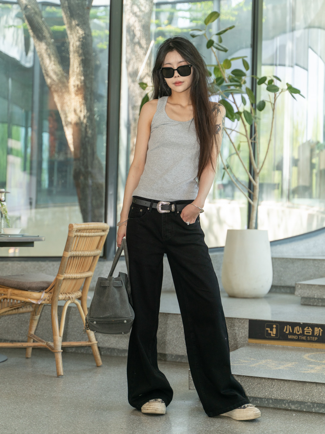 New simple and casual style, versatile wide-waist, slimming black loose wide-leg jeans for women 3048 pic 22