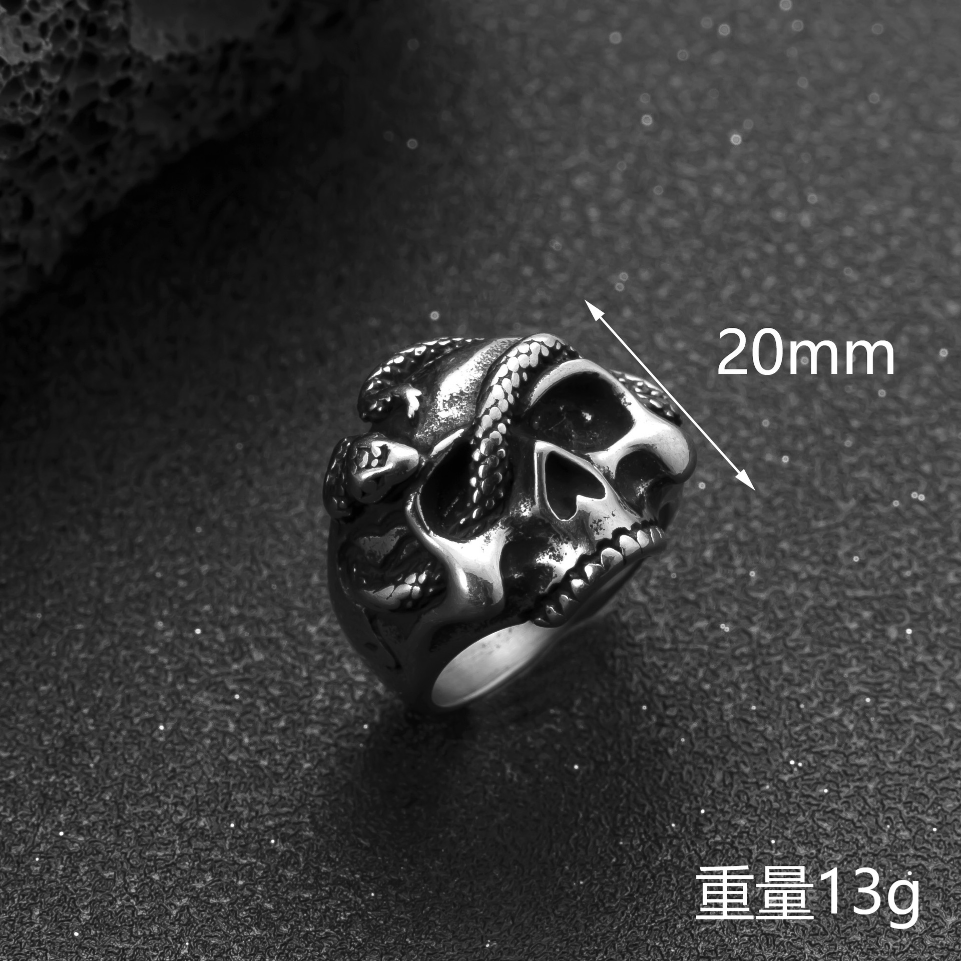 跨境新品不锈钢饰品个性朋克风男士指环铸造骷髅头钛钢戒指批发厂详情19