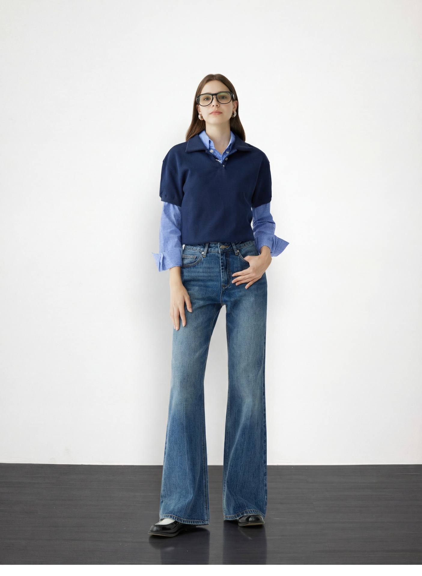 High-end, loose, non-leg-hugging, slightly flared jeans for women 2026 spring, high-waisted flared pants for women, narrow wide-leg pants pic 11