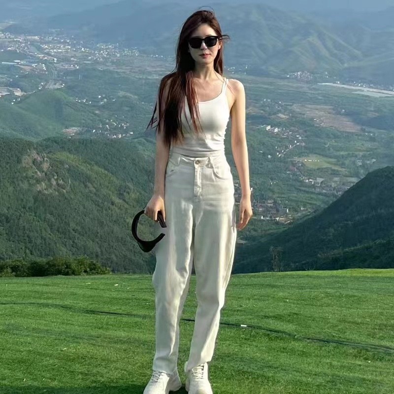 赵露思同款白色吊带背心女夏季薄款外穿内搭带胸垫一体式打底上衣详情15