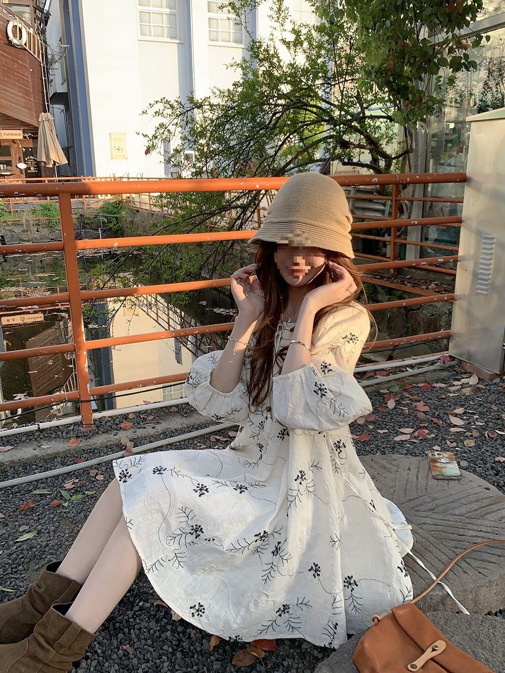 法式复古重工刺绣出游度假连衣裙夏季新款甜美流苏娃娃裙女详情9