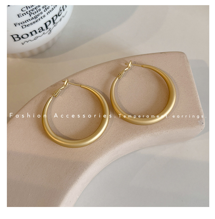 大圆圈螺旋耳夹女款2024新款爆款素圈高级感无耳洞耳环方圆脸耳饰详情11