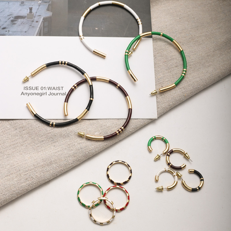 C形珐琅圈圈拼接耳环女法式轻奢小众设计感复古气质银针撞色耳圈详情15