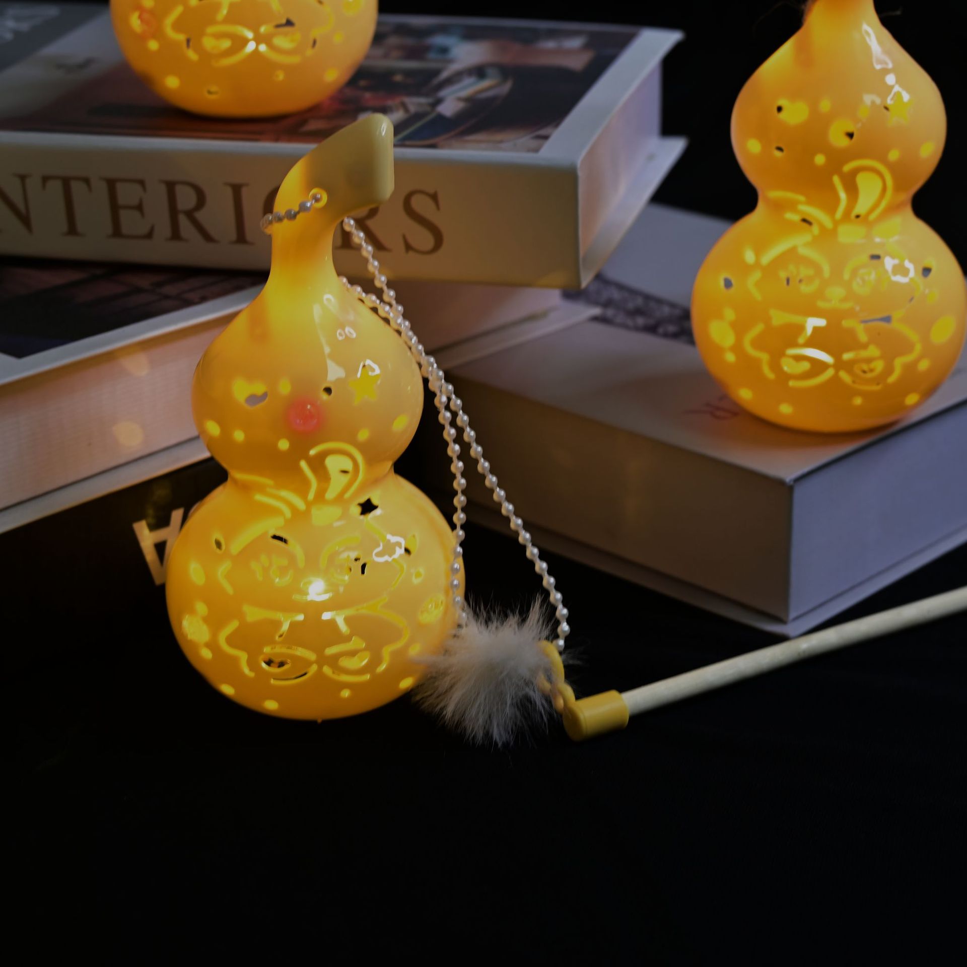 新款儿童手提发光葫芦灯笼 镂空发光 节日活动装饰礼品批发详情5