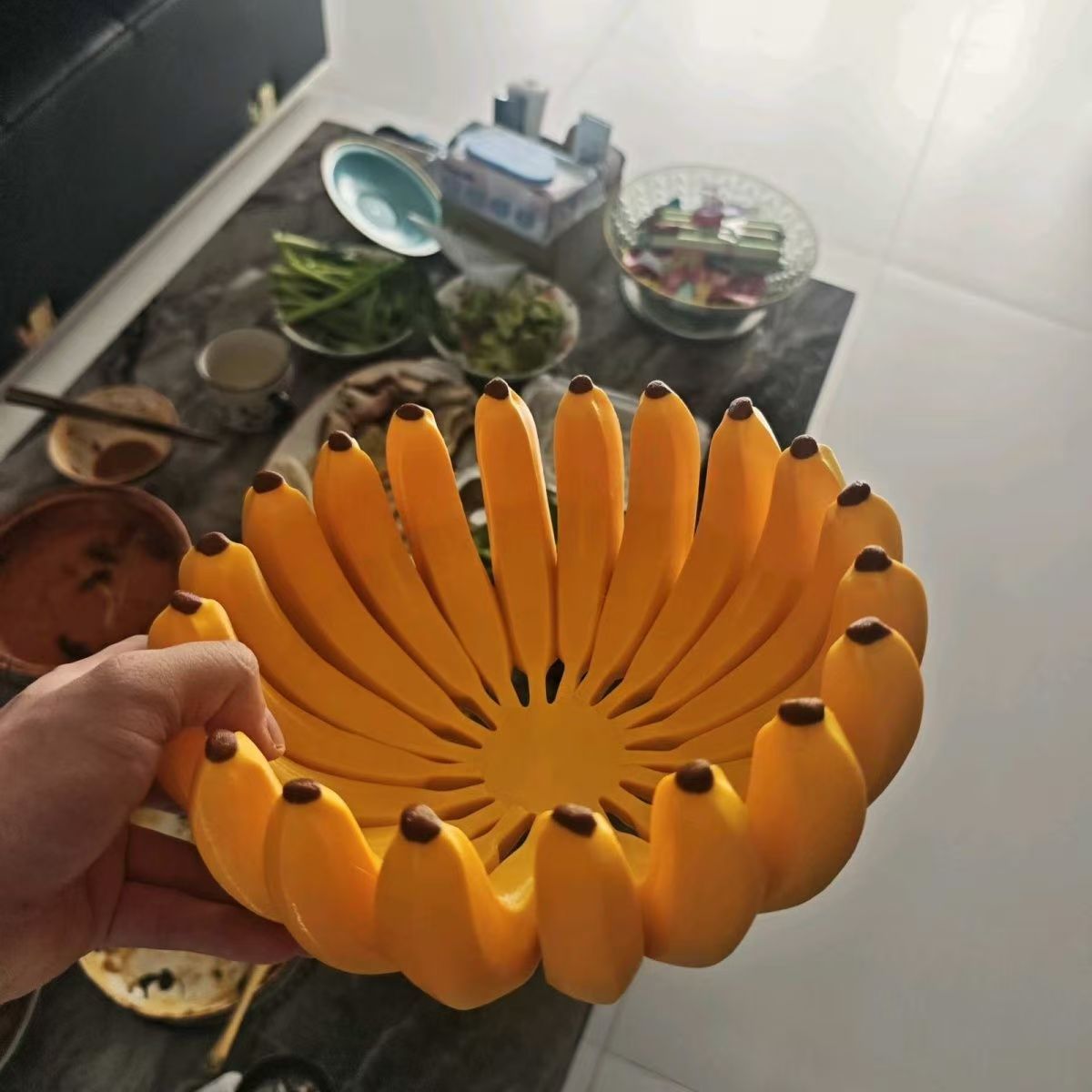 Yellow banana-shaped fruit basket, hand-held vegetable basket, storage box, bamboo storage basket, kitchen plastic basket, organizing and storage supplies pic 3