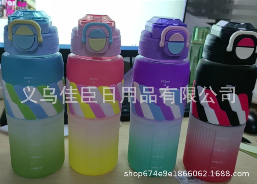 Foreign trade wholesale, high appearance level, space cup, sports water bottle, dopamine, cute, large capacity straw, mouth, bouncing lid, portable pic 11