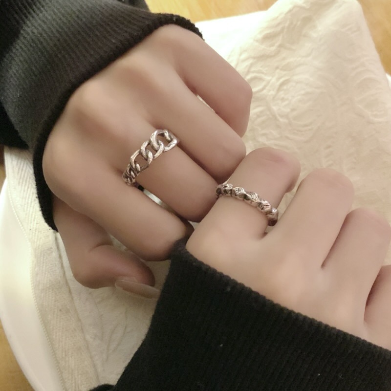 The ring does not fade. It has a unique and high-end feel, is versatile, and exudes a light luxury temperament. It is an inS-style retro ring with geometric openings from Japan and South Korea pic 17