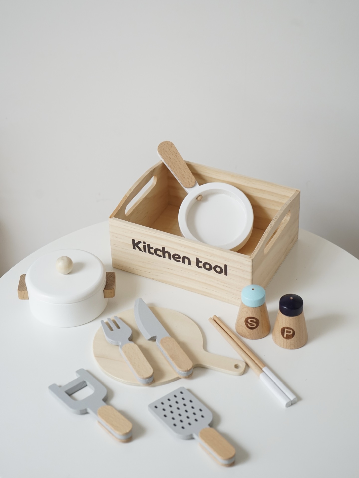 CE/CPC Wooden Magnetic Vegetable and Fruit Cutting Fun Meal Set, Wooden box set, Solid wood cutting board and Cookware set pic 16