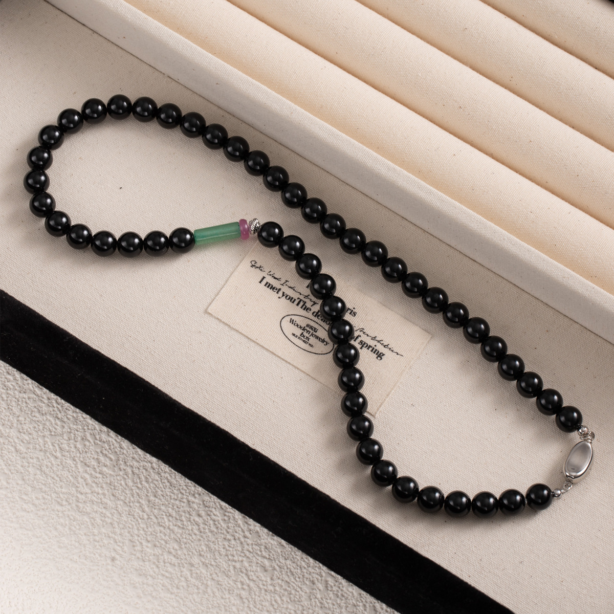 High-end colored beaded necklace for women, light luxury and niche spring and summer dopamine freshwater pearl collarbone chain necklace wholesale pic 30