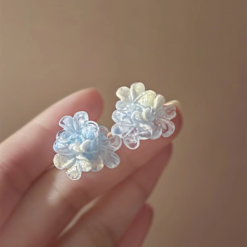 Spring/Summer 2025 fresh and elegant flower earrings for women, a light luxury and high-end look, pearl stud earrings, super fairy-like, versatile and elegant earrings pic 49
