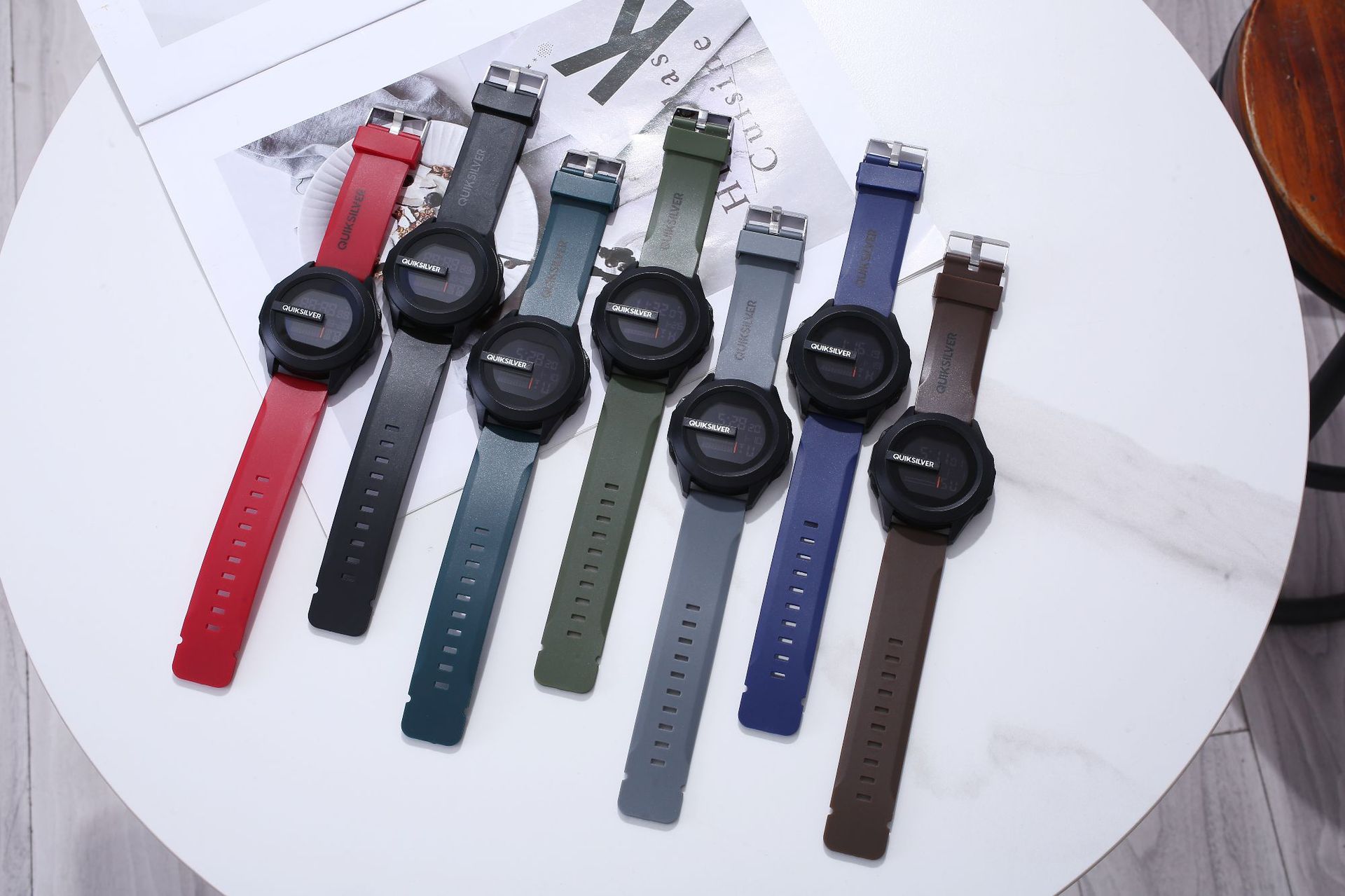 QIKSILVER唛新品男士科技电子表多功能防水夜光潮流学生电子手表详情4