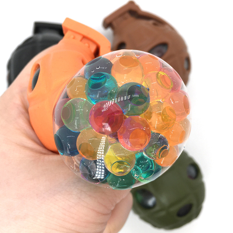 Cross-border best-selling hole ball release simulation grenade toy, cute weapon, TPR soft rubber adult throwing toy pic 4