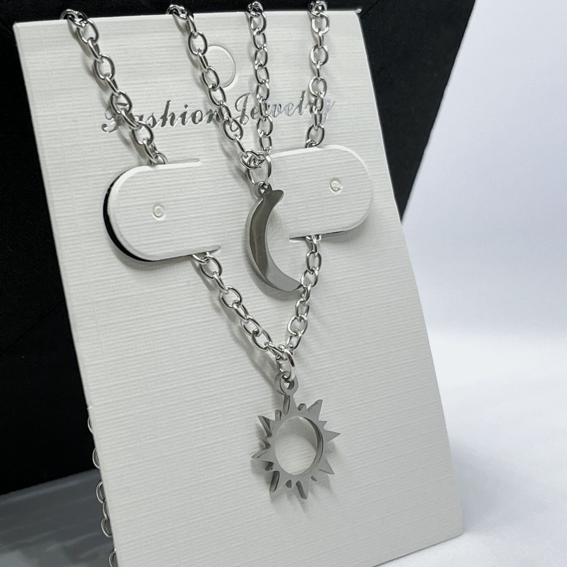 跨境新款日月情侣项链欧美创意简约不锈钢日月锁骨项链2件套批发详情4