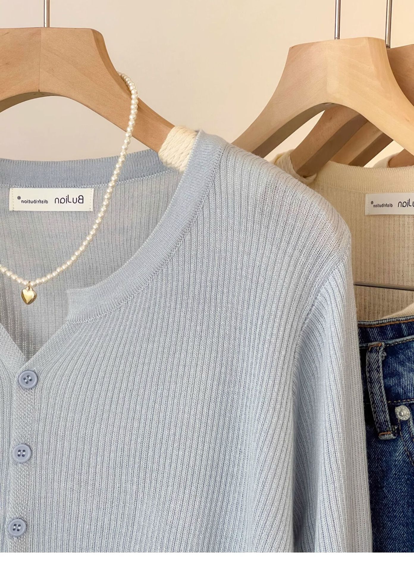 A short woolen cream-colored knitted coat for women, a long-sleeved cardigan for spring and autumn, and a chanel-style innerwear with a base layer pic 6