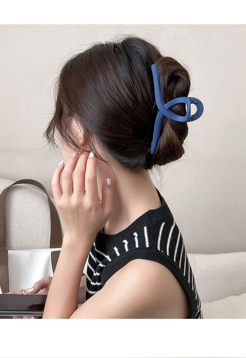 Black shark hair clips for women with a high-end feel, large hair volume, big hair gripper, back of the head, updo hair clips, headwear gripper pic 21