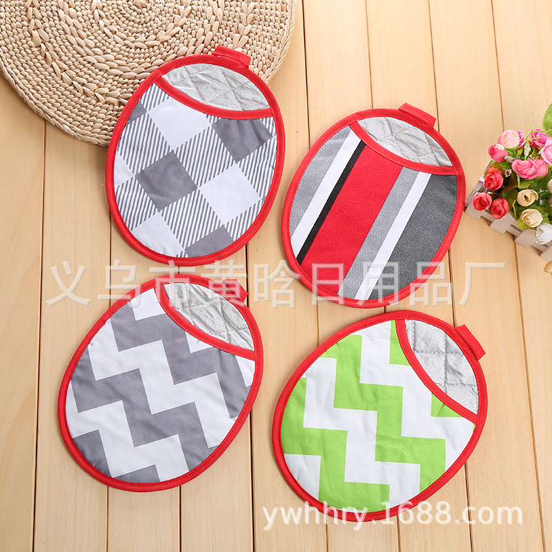 【 Chi Jia 】 Household kitchen heat-resistant gloves can be used as placemats. Enlarged oval microwave heat-resistant pads pic 1