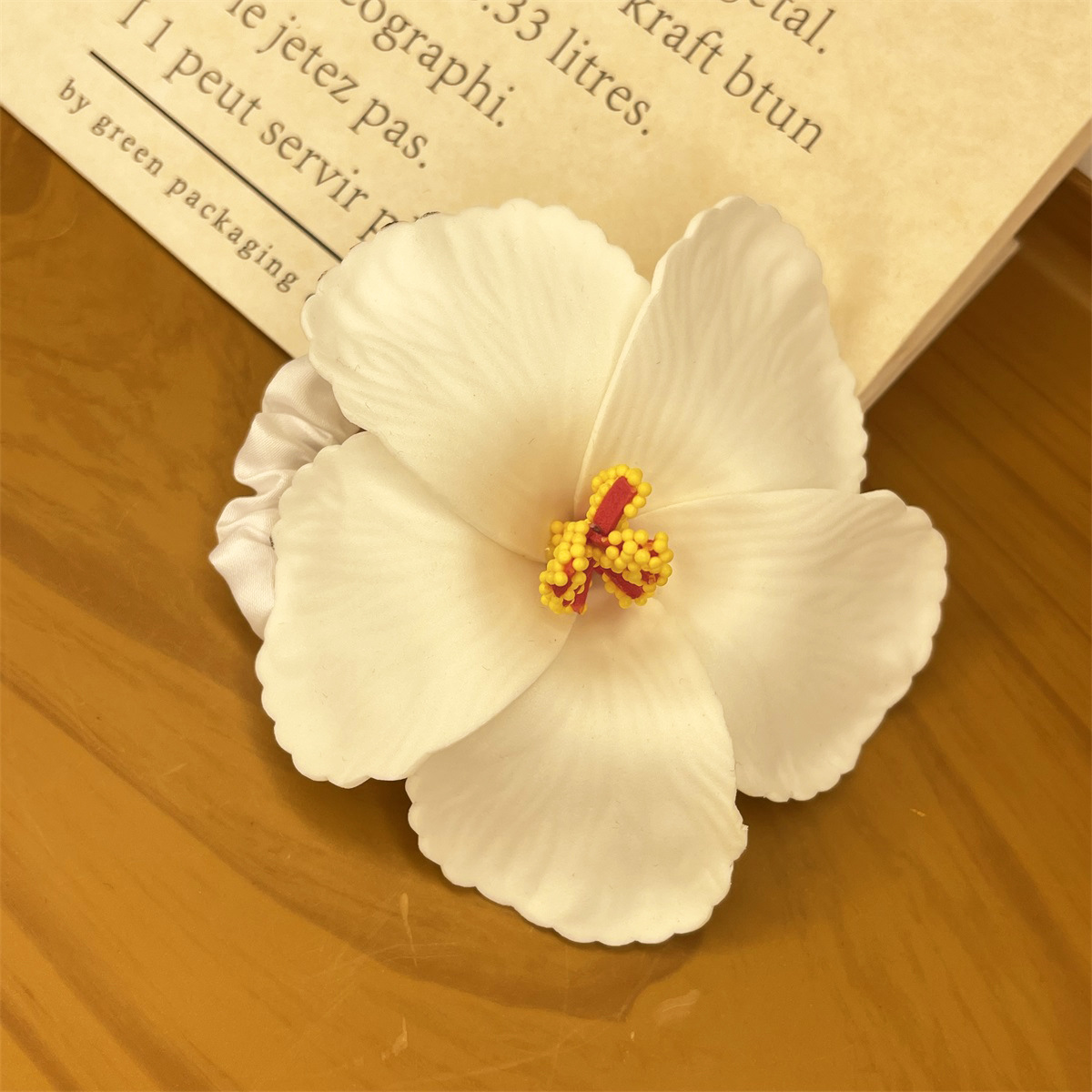 This trendy faux hibiscus flower hair clip exudes a high-end atmosphere. The side clip is a Bohemian hair band for a seaside vacation pic 30