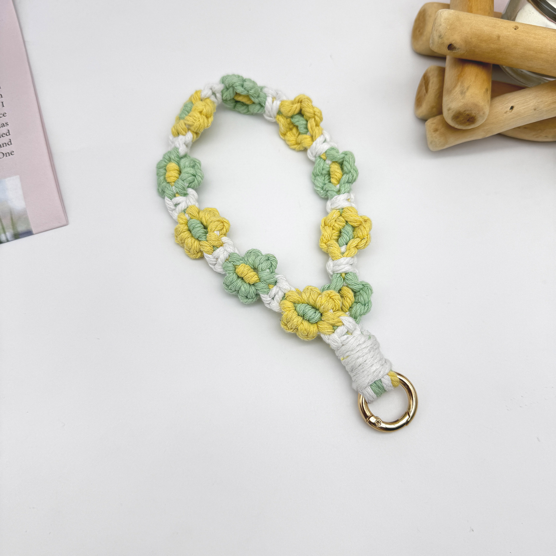 厂家跨境小雏菊花朵手机挂绳波西米亚度假风编织花花手机绳钥匙扣详情20