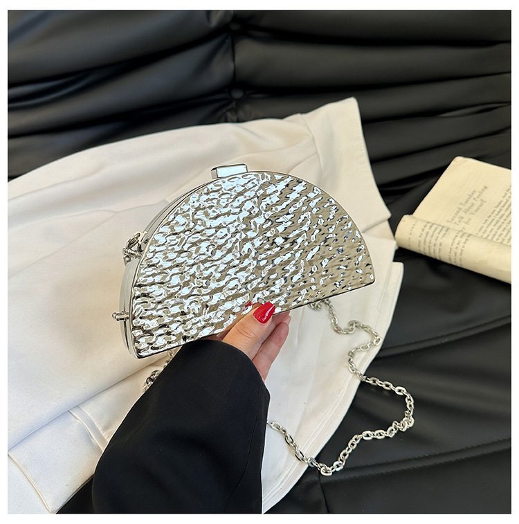 晚宴包金属2024夏季新款盒子女包链条单肩斜挎包褶皱跨镜女手机包详情93