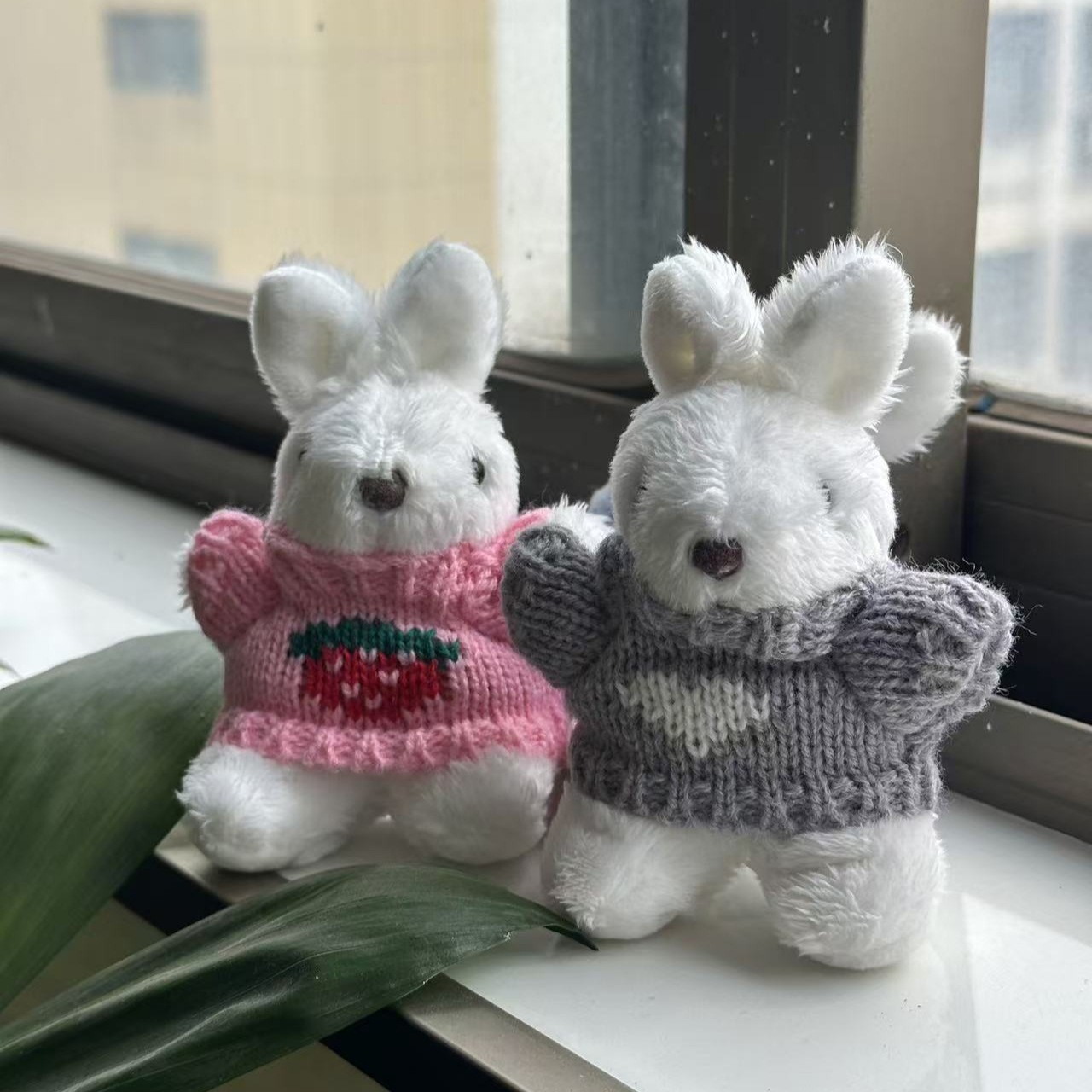 Creative dolls wearing sweaters, little rabbits, plush dolls, pendants, cute rabbit dolls, keychains, toy bags, pendants pic 8