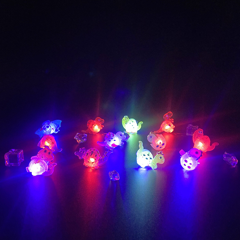 亚马逊热销树脂卡通恐龙发光戒指荧光LED手指灯儿童派对戒指套装详情12