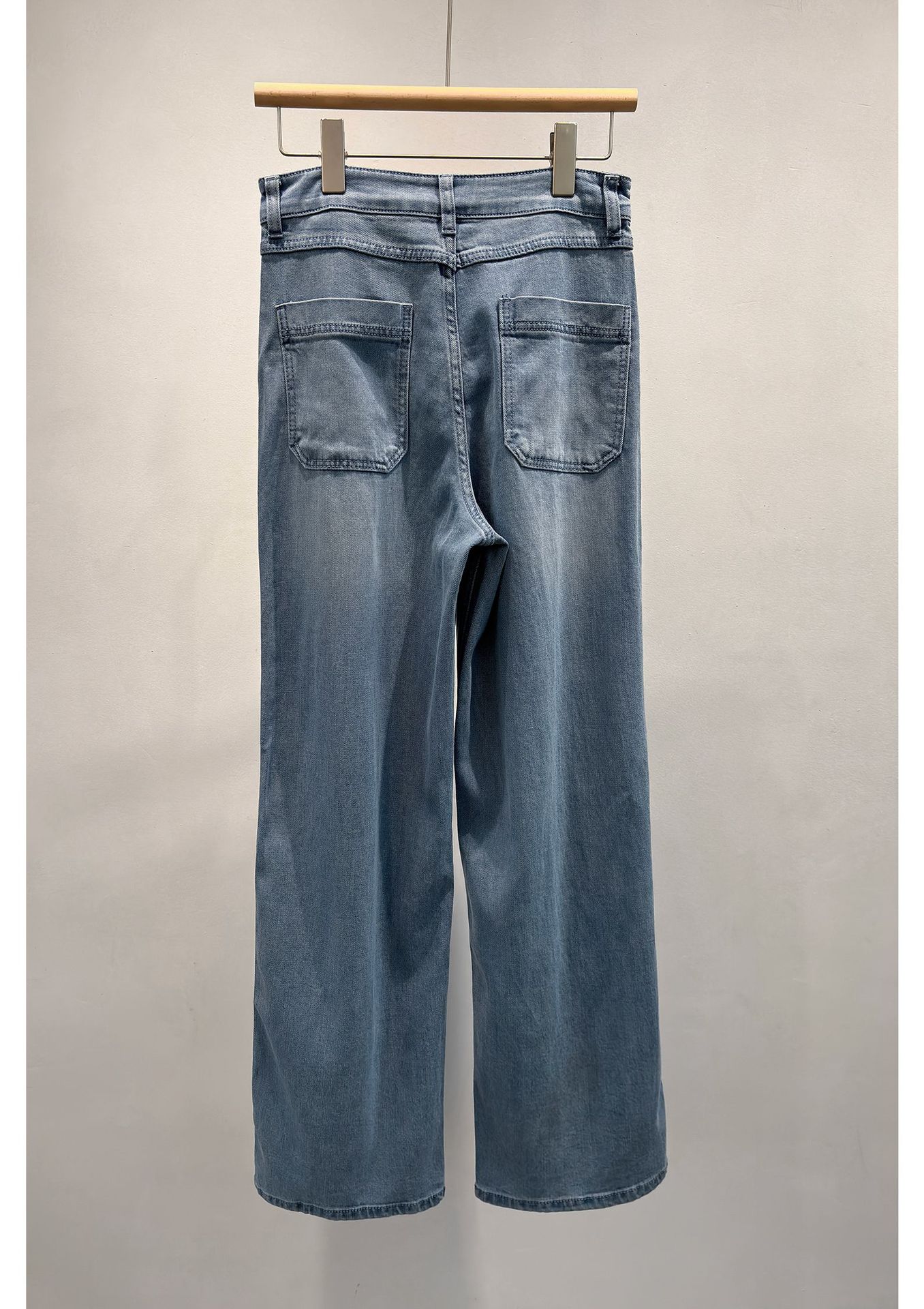 JU柔软~小禾家柜上2.8K/重工洗水轻薄阔腿直筒弹力牛仔裤女C54004详情22