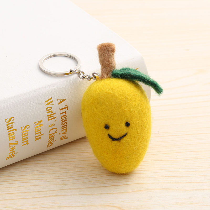 水果手工羊毛毡挂件立体玩偶挂饰创意包包挂饰可爱挂件源头厂家详情5