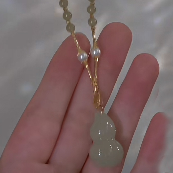 新款葫芦吊坠女款苹果绿猫眼石镶嵌和田玉仿古高端配饰项链挂件详情2