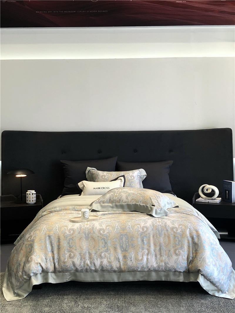 Cool ultra-fine denier Tencel summer light and cool condensation filament four-piece set, elegant printed sweat-absorbing nude bedding pic 20