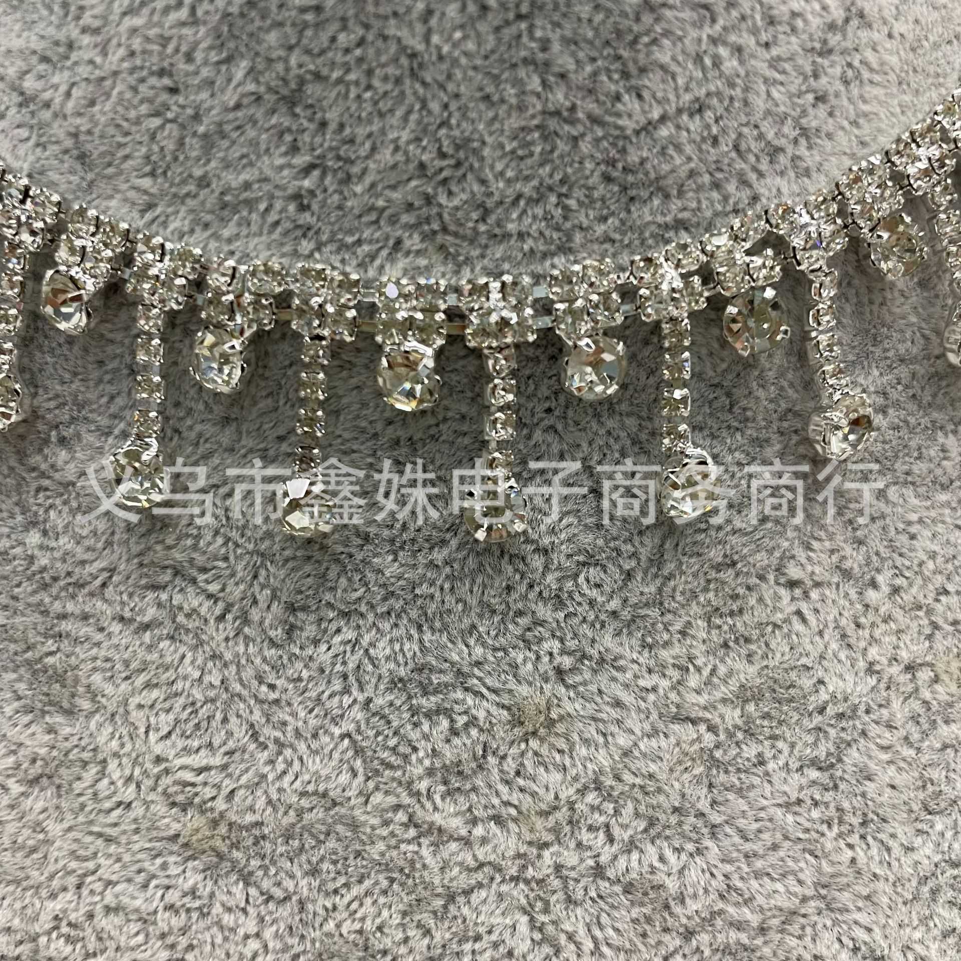 Cross-border best-selling double-row irregular water diamond tassel chains, glass bead diamond chains, clothing accessories, shoes and boots, decorative items and accessories pic 7