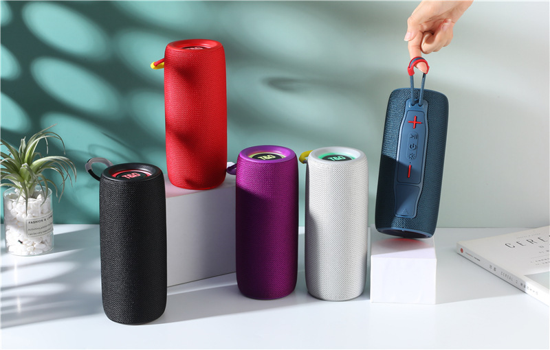 跨境TG682藍牙音箱插卡便攜音響藍牙重低音炮tws藍牙音響高顏值詳情5