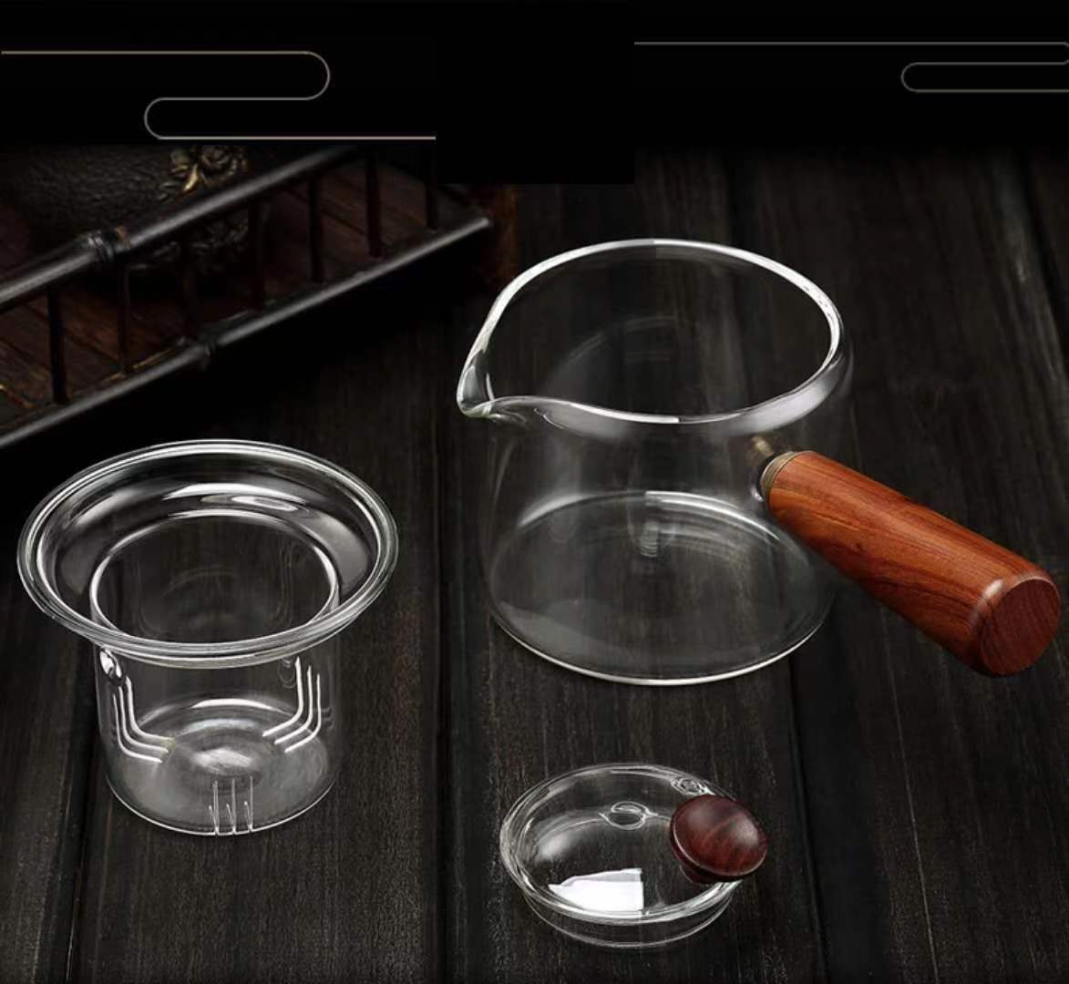 The side-handled glass teapot can be used for boiling tea. The wooden handle can be used for brewing tea. The heat-resistant intuitive teapot is a household water boiler pic 5