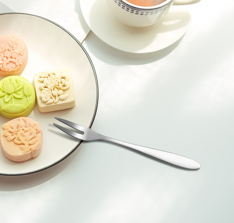 304 stainless steel fruit fork, thick dessert two-toothed fork, cake and mooncake fork, Western food signature, hotel, home and catering fork pic 10