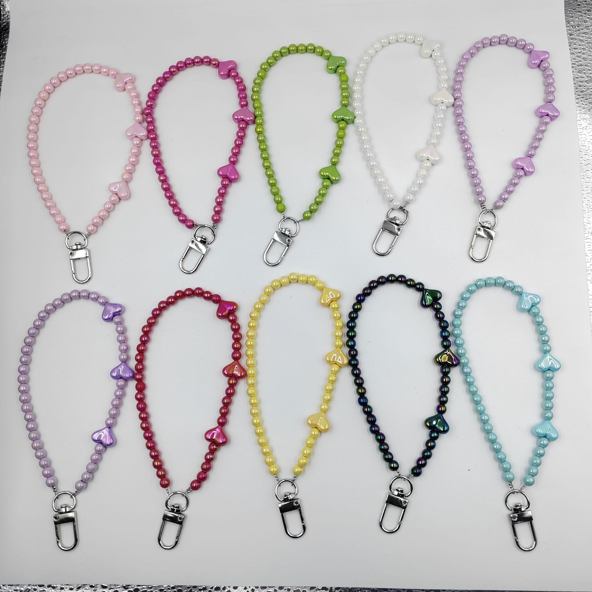 新款热卖款时尚百搭纯手工制作糖果装饰串珠爱心手机链手机壳挂绳详情1