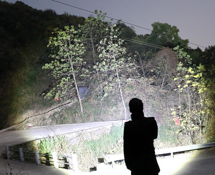 TEMUTIKTOK cross-border high-intensity flashlight Patrol camping outdoor illumination Clear laser aluminum alloy high-intensity long-range radiation pic 10