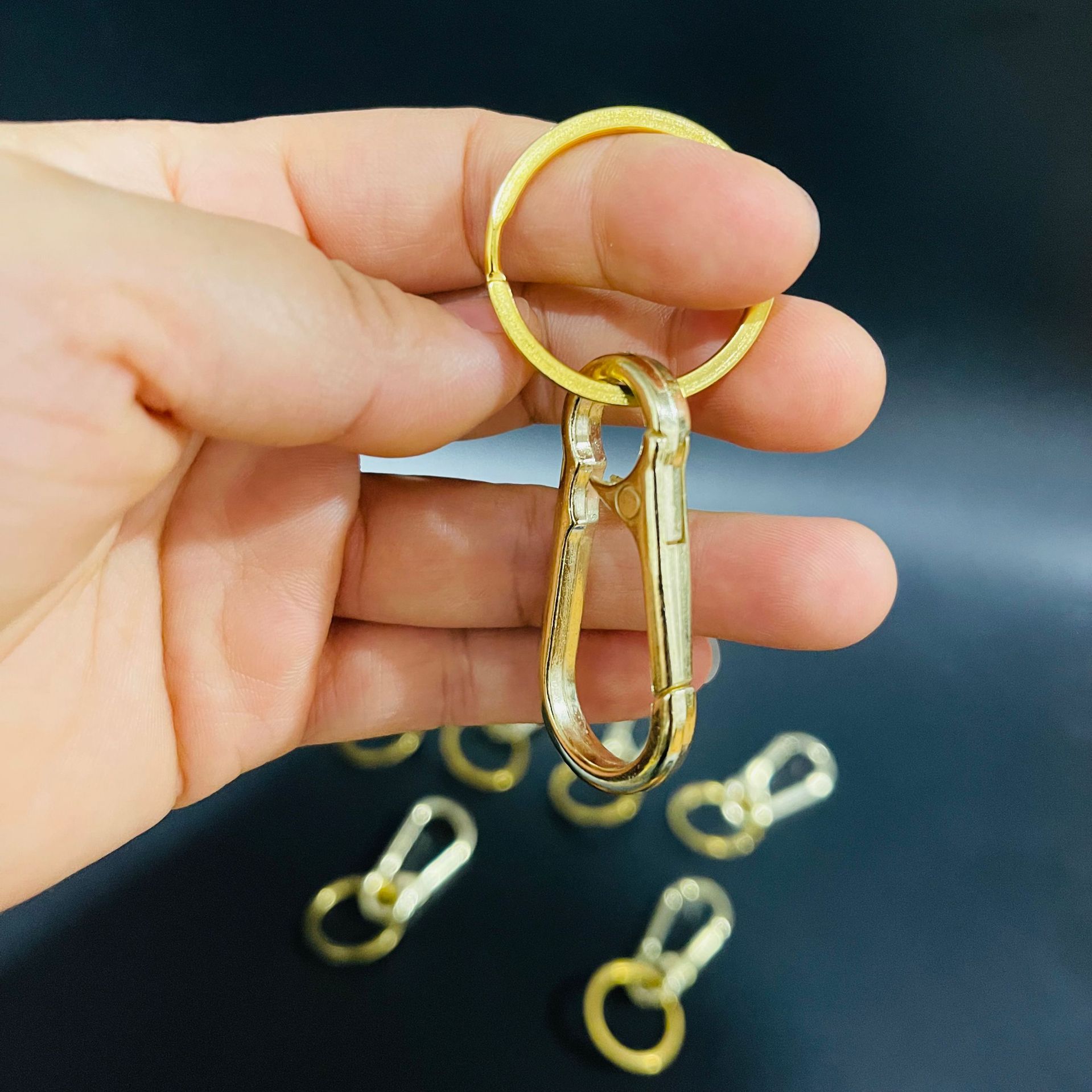 【 Zone 1-5 】 Zinc alloy keychains 100 yuan per pack 2000 yuan per piece Zinc alloy keychains for portable household use, metal rings, keychains 1 yuan wholesale supply pic 5
