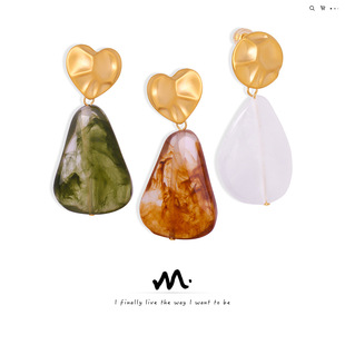 法式ins冷淡风方形白海贝吊坠项链小众设计钛钢镀18K金圆蛇链首饰详情6