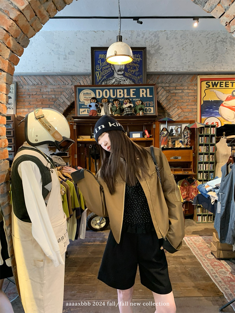 aaaaxbb 希尔维斯画刊 皮拼接棕紫两色初秋外套短款宽松长袖上衣详情4