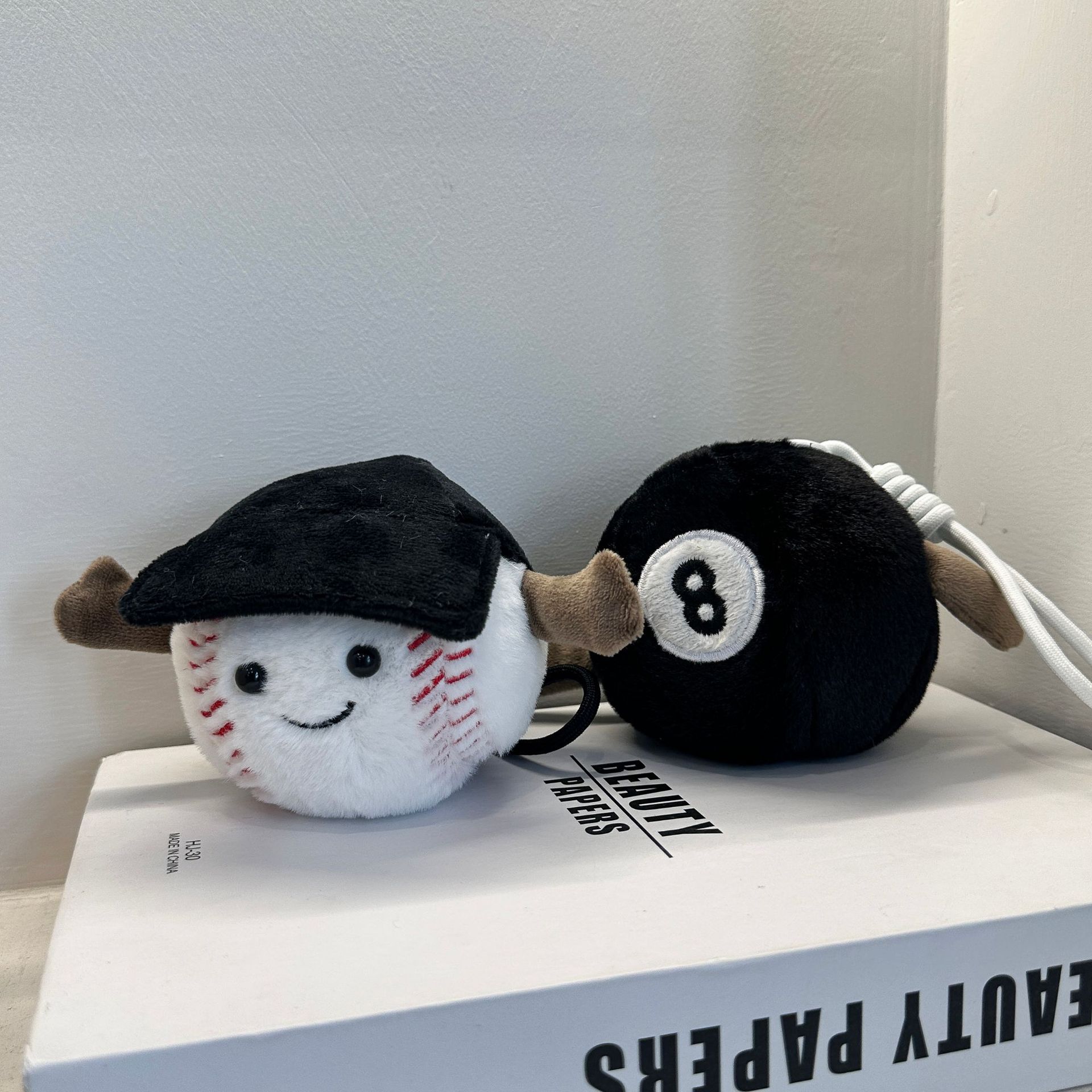 网红同款羽毛球毛绒公仔摆件玩偶趣味可爱宝宝安抚创意篮球足球详情12