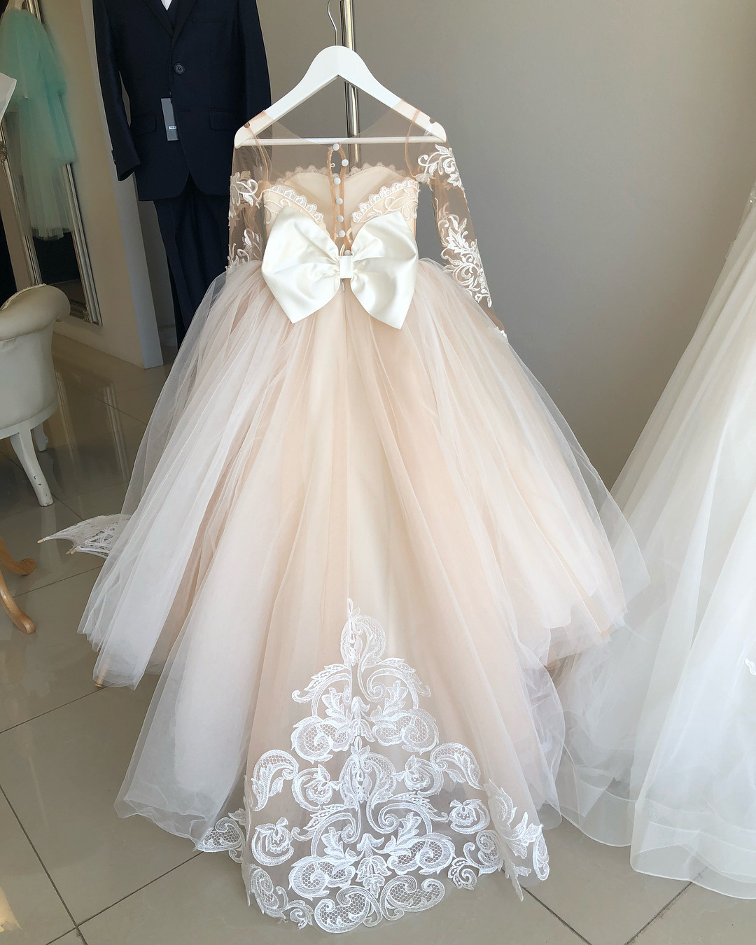 T亚马逊儿童蓬蓬公主裙宝宝花童服婚纱欧美小女孩拖尾蕾丝礼服详情8