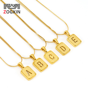 Cross-border bestseller: 26-letter heart-shaped shell necklace, a versatile stainless steel letter pendant for women with a European and American style pic 6