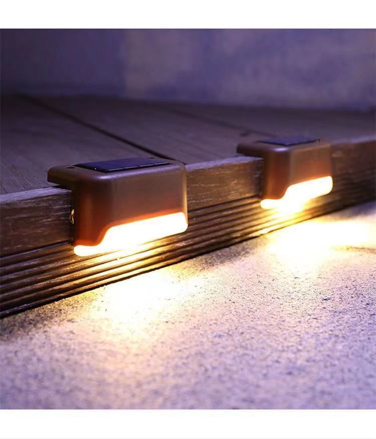 太阳能台阶灯户外庭院灯栏杆灯阶梯灯围栏灯装饰景观灯墙壁篱笆灯详情12