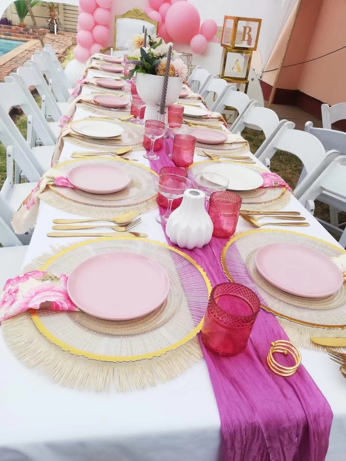 Star Factory wholesals wedding lawn plastic white folding chairs, Wimbledon chairs, and soft-padded chairs for wedding hotels and banquets pic 1