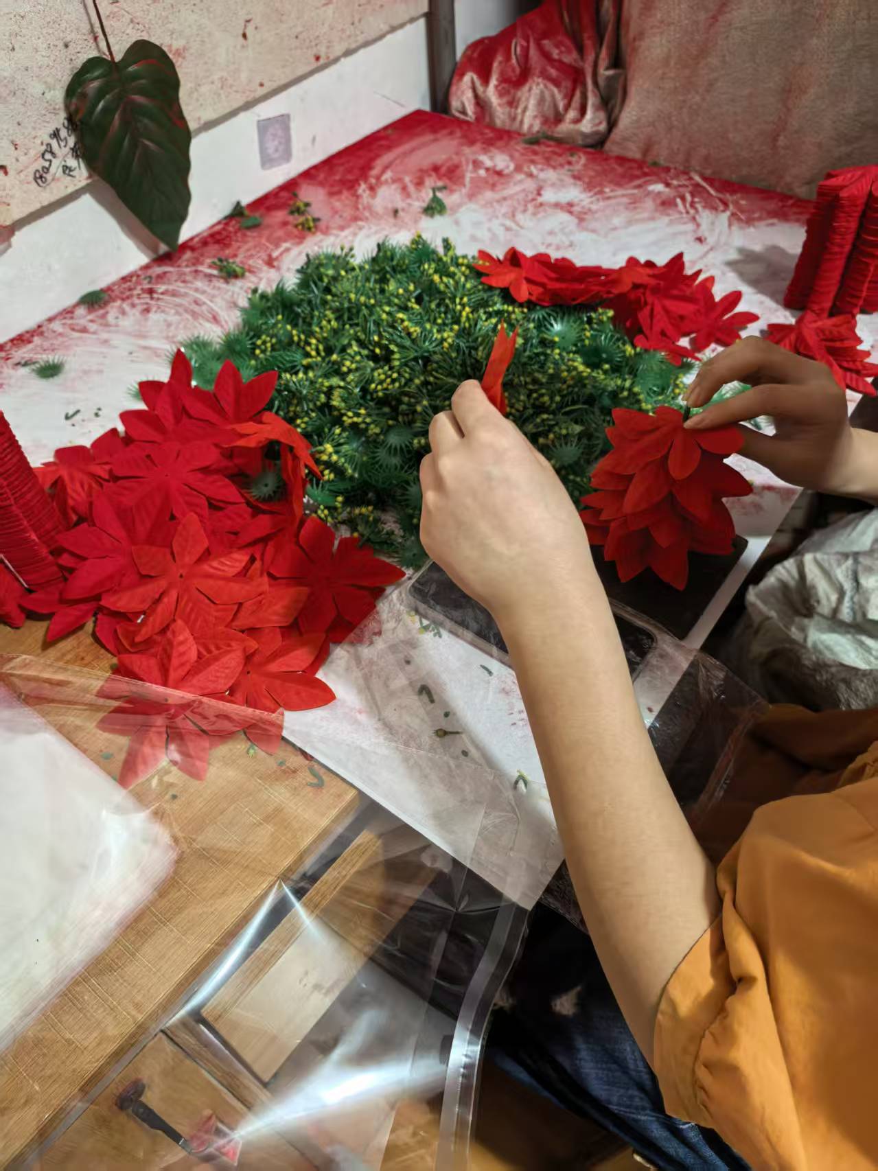 Cross-border Temu Foreign Trade consignment, artificial Christmas bouquets, outdoor floor nails, artificial flowers, Christmas decoration velvet artificial flower factory pic 9
