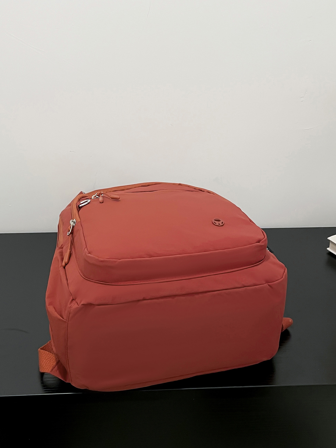 现货外贸跨境大容量轻便多隔层女士休闲百搭防泼水学生双肩包学生详情22