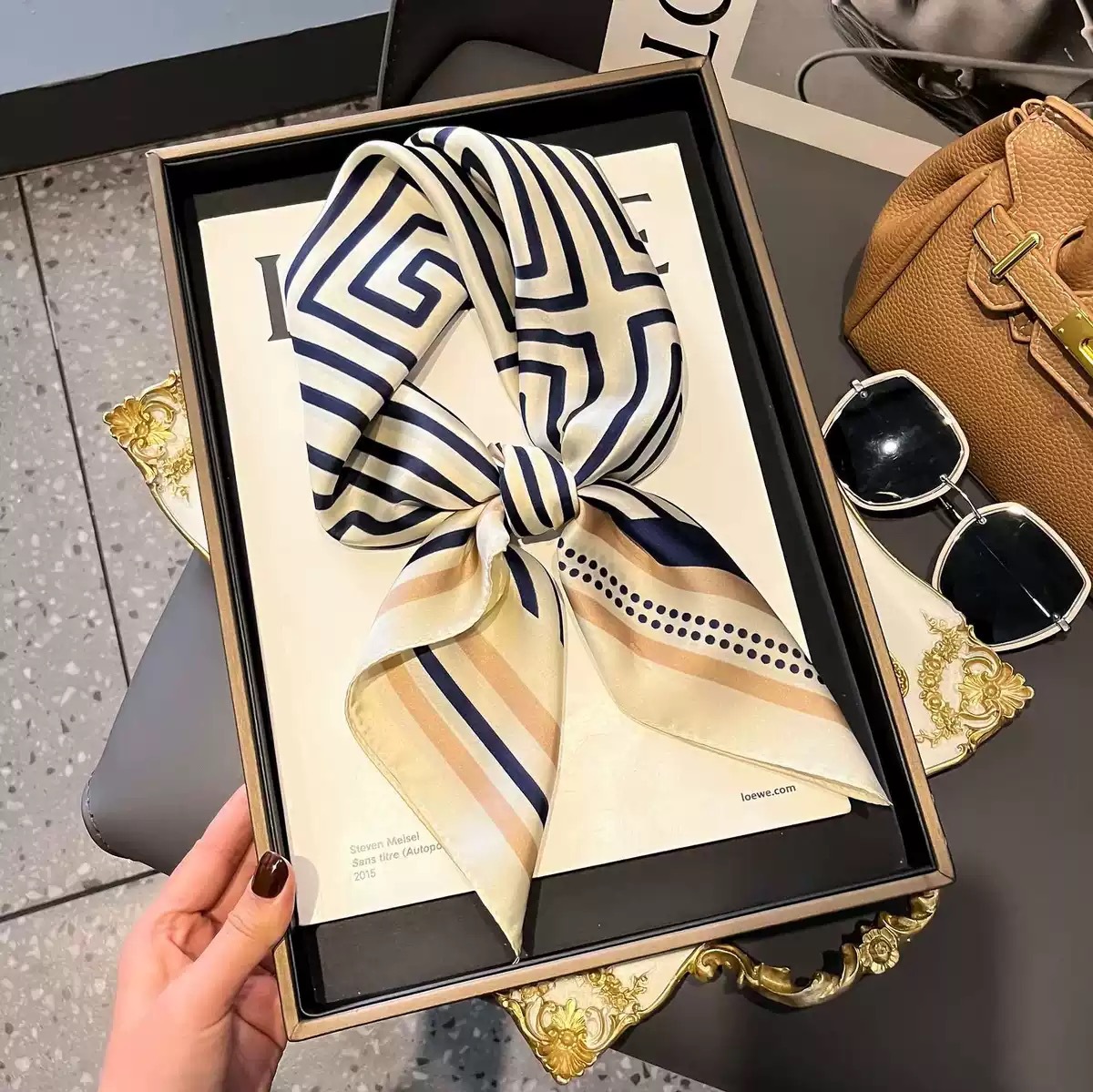 70丝巾方巾高级感 韩系时尚百搭职业仿真丝小领巾复古印花丝巾女详情13