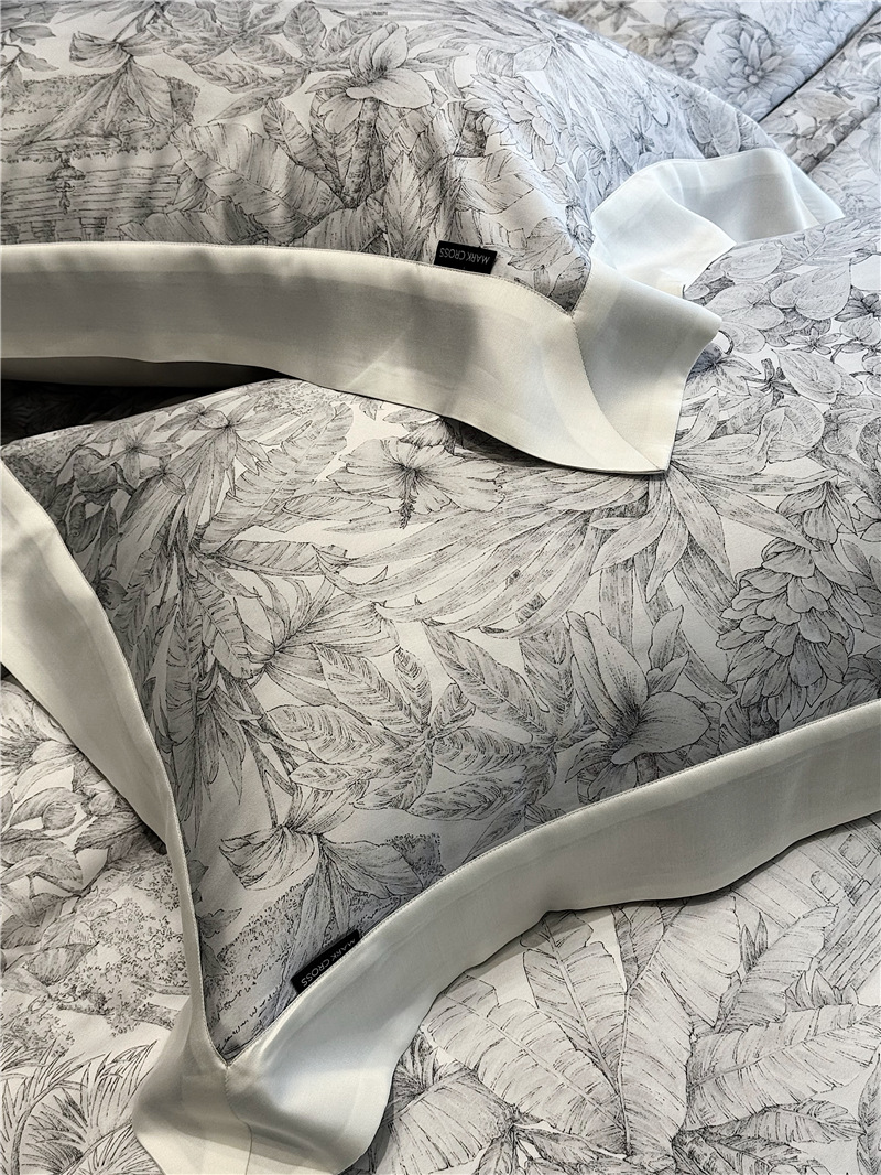 Cool ultra-fine denier Tencel summer light and cool condensation filament four-piece set, elegant printed sweat-absorbing nude bedding pic 55